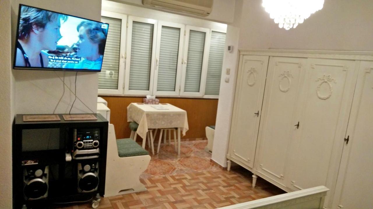 One Bedroom Apartment French Embassy ブカレスト エクステリア 写真